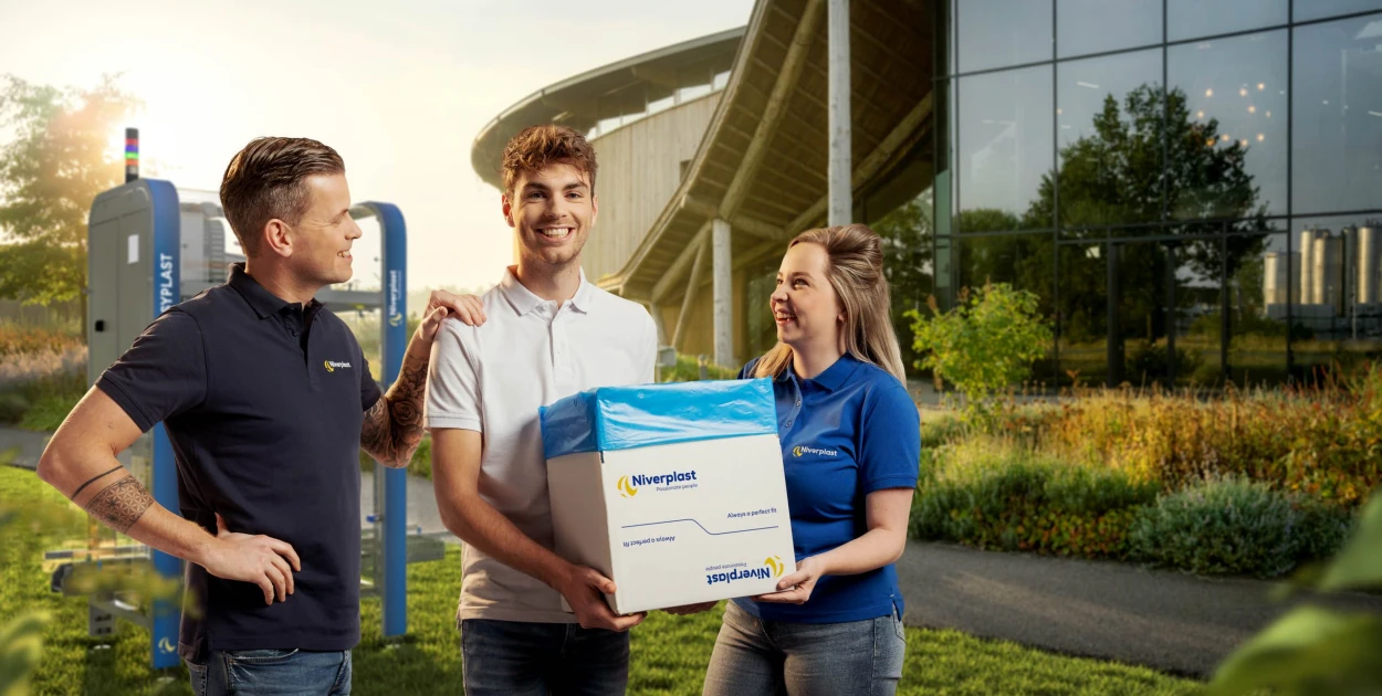 NIVERPLAST EASYPLAST ECOMMERCE FREEK JAN EN ERWIN