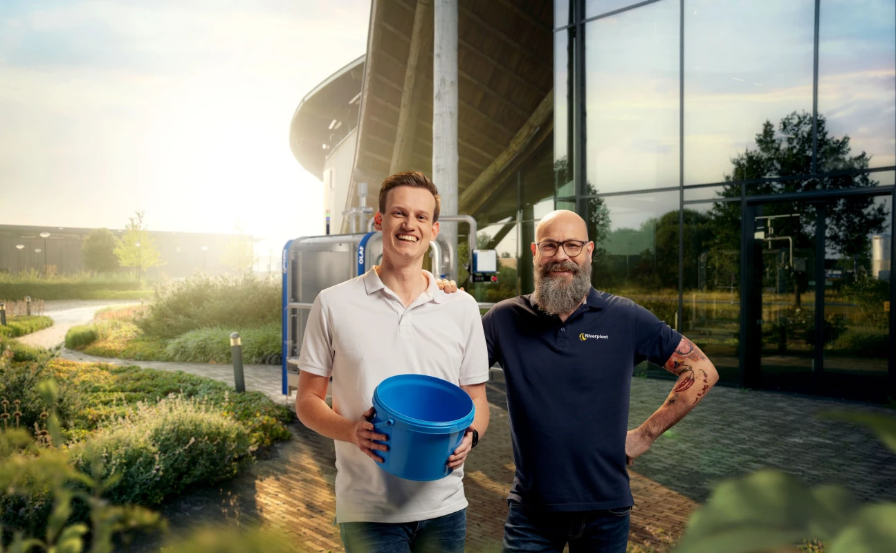 NIVERPLAST I OLAF I EMMER I LEONIE MAARTEN