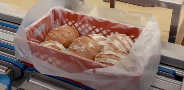 Breadcase
