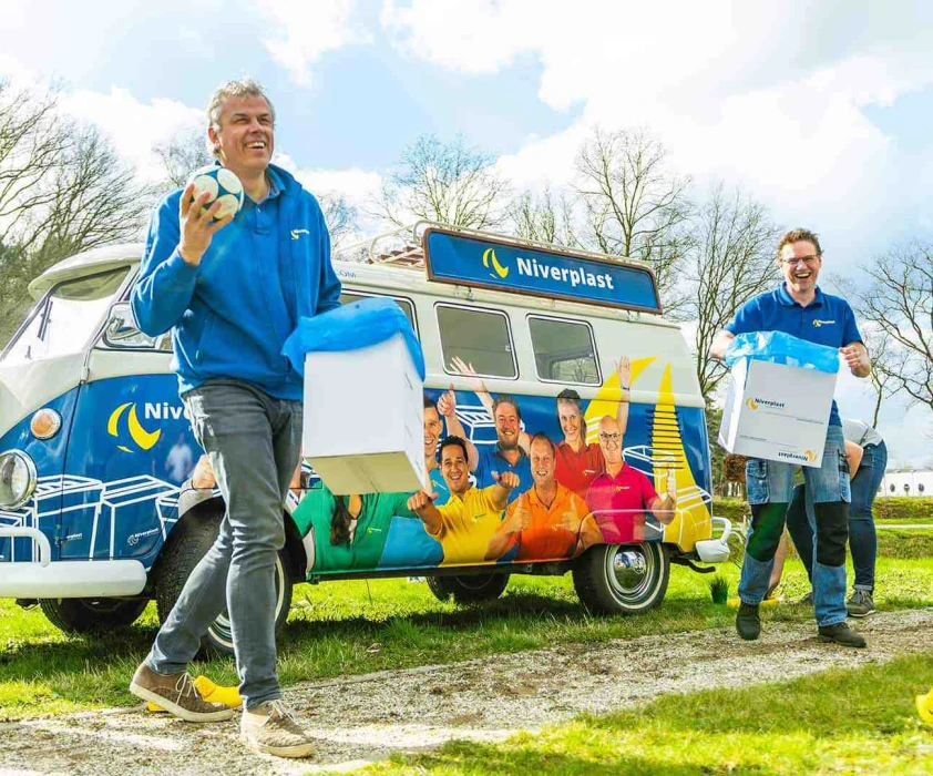 NIVERPLAST SALES 00141 verkleind